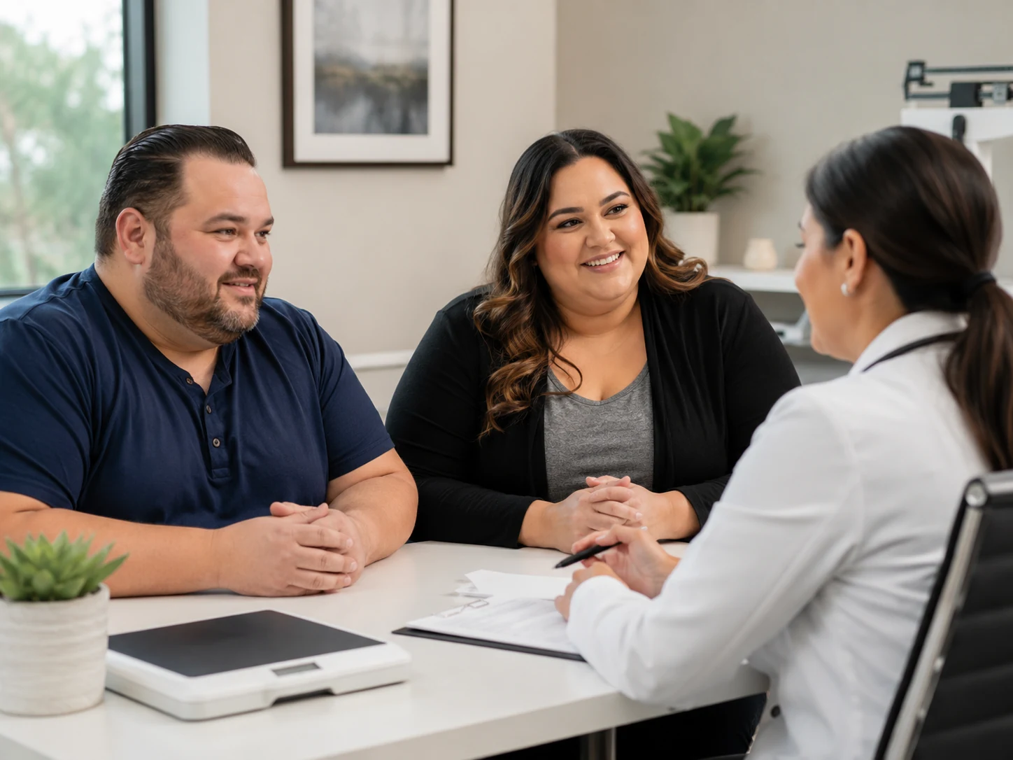 Weight-loss consultation with plus-size adult patients and a clinician